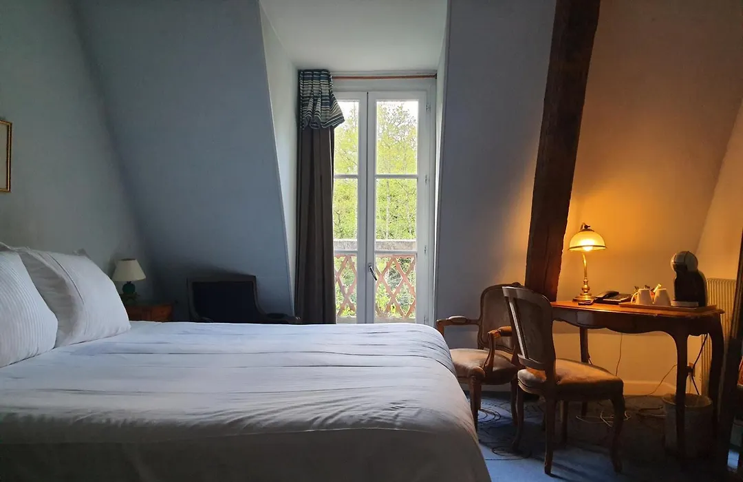 Hostellerie Du Château Les Muids-1